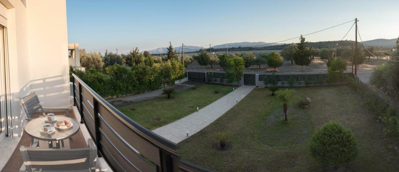 Villa Epavlis Haraki Exterior photo